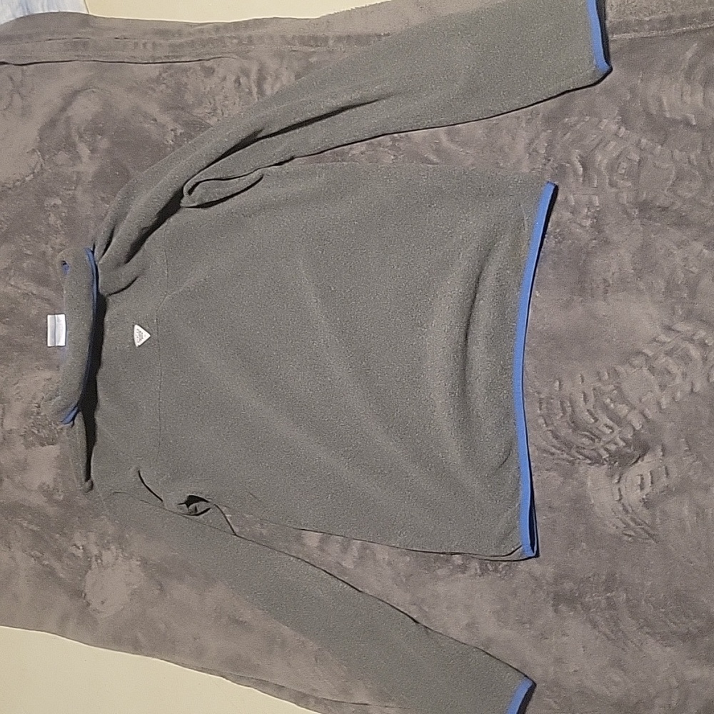 Columbia Pullover - Picture 3 of 5